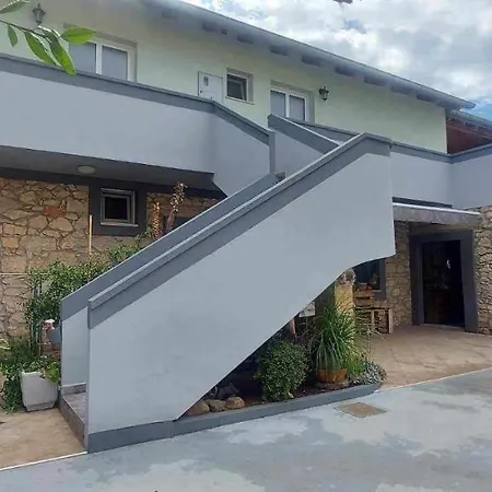 Διαμέρισμα Zara Apartment Ζαντάρ