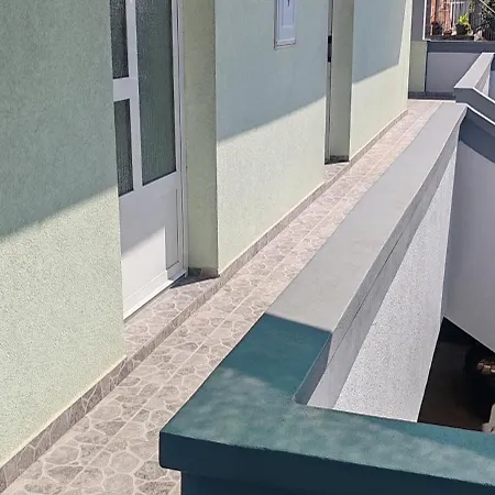 아파트 Zara Apartment