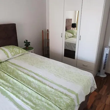 Zara Apartment Appartamento